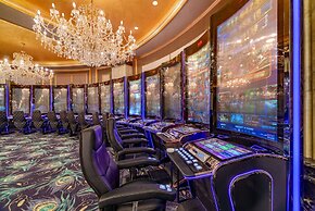 Les Ambassadeurs Hotel & Casino