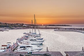 Les Ambassadeurs Hotel & Casino