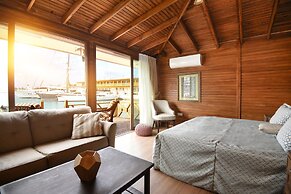 Les Ambassadeurs Hotel & Casino