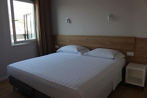 Lake Muse Apartments