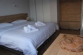 Lake Muse Apartments