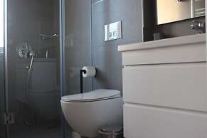 Lake Muse Apartments