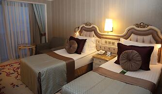 Merit Crystal Cove Hotel Casino & SPA