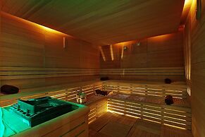 Merit Crystal Cove Hotel Casino & SPA