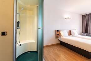 B&B Hotel Lully 3 Lakes