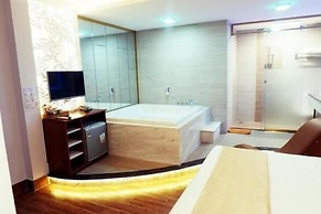 Hong Bao Thach Hotel