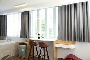 Hong Bao Thach Hotel