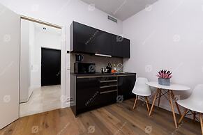 Docklands Apart Hotel