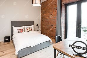 Docklands Apart Hotel