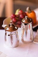 Vogal Luxury Beach Hotel & Spa