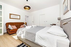 Apartments El Corsaro