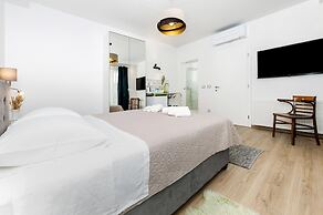 Apartments El Corsaro