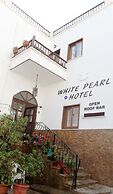 White Pearl Hotel