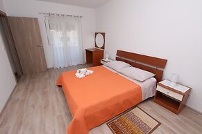 Apartments Eni