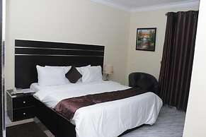 Brookville Hotel & Suites