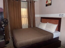 Chatwell Hotel