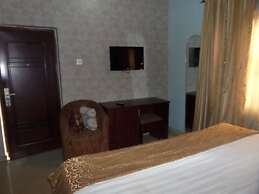 Chatwell Hotel