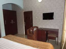 Chatwell Hotel
