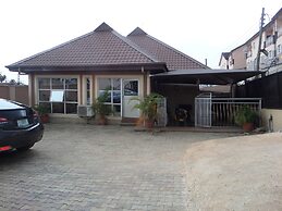 Chatwell Hotel