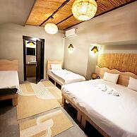 Avenue Hotel