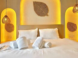 Avenue Hotel
