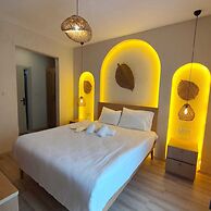 Avenue Hotel