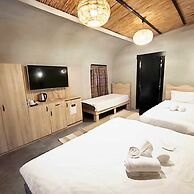 Avenue Hotel