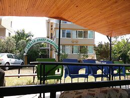 Saglik Apart Pansiyon