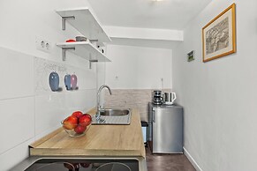 Apartments Knezovic