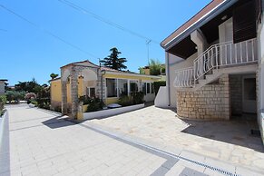 Apartments Knezovic