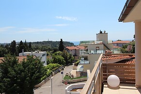 Apartments Makado