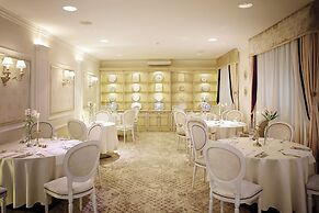 Hotel Golden Key 4 Stars Superior
