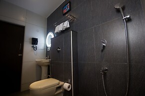 Vihaari 24 Business Hotel