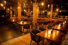 Vihaari 24 Business Hotel