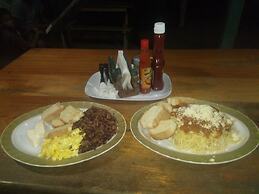 Hospedaje Los Chocoyos - Hostel