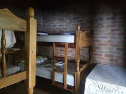 Hospedaje Los Chocoyos - Hostel