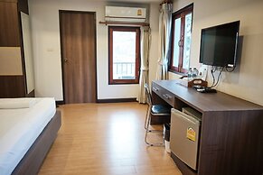 Chorlada Lanna Hotel