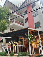 Chorlada Lanna Hotel