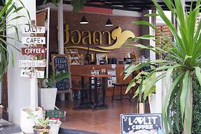 Chorlada Lanna Hotel