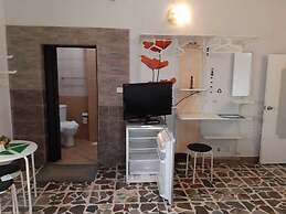 Hadrian's Gate Hotel