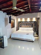 $ PROMO $ 3 Bedrooms with Bathrooms apartment & Jacuzzi in Lleras park