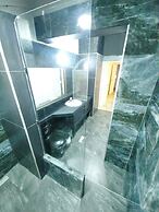 $ PROMO $ 3 Bedrooms with Bathrooms apartment & Jacuzzi in Lleras park