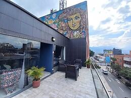 $ PROMO $ 3 Bedrooms with Bathrooms apartment & Jacuzzi in Lleras park