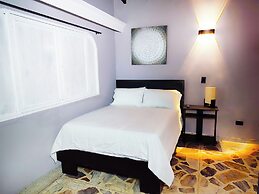 $ PROMO $ 3 Bedrooms with Bathrooms apartment & Jacuzzi in Lleras park