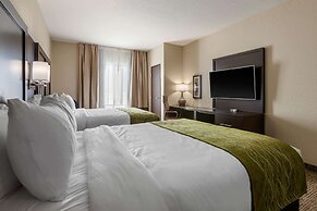 Comfort Inn & Suites Cedar Rapids CID Eastern Iowa Airport