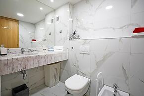 B19 - Marina Club Apartment
