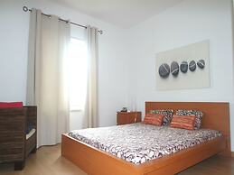 B19 - Marina Club Apartment