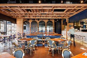 Antero Hotel Jababeka Cikarang