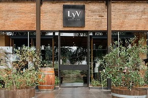 Antero Hotel Jababeka Cikarang