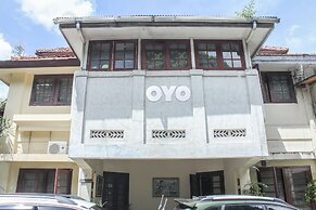 OYO 146 Menteng Residence Near Kementerian Perencanaan Pembangunan Nas